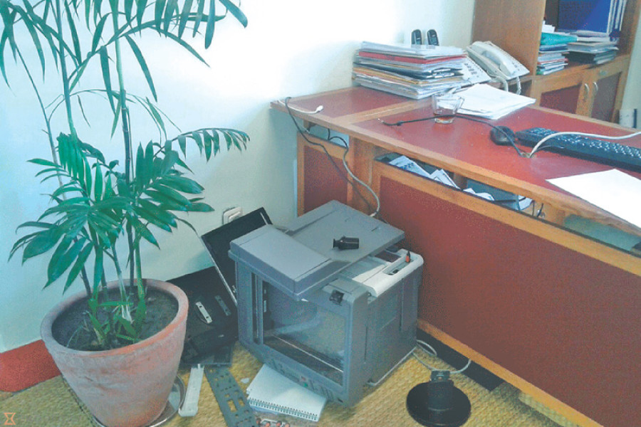 KU VC’s office vandalised