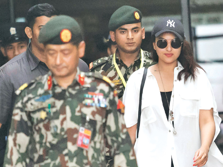 Army faces questions over actors’ reception