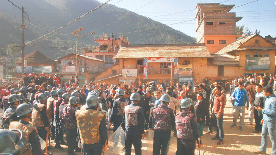 Boundary dispute: Police, protesters clash in Rolpa