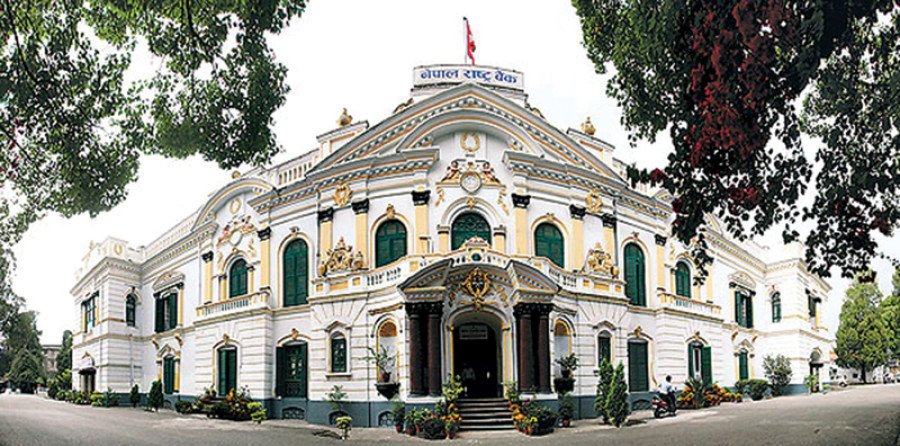 Banks may check objects put in safe deposit boxes