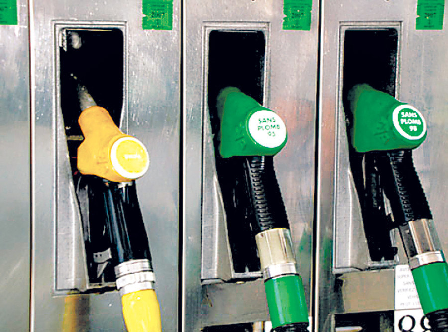 Oil licences issued to pvt firms scrapped