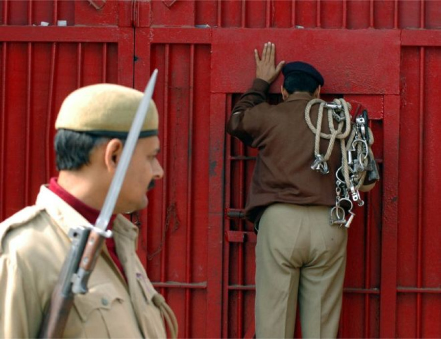 'Hundreds die' in India police custody, says rights group report