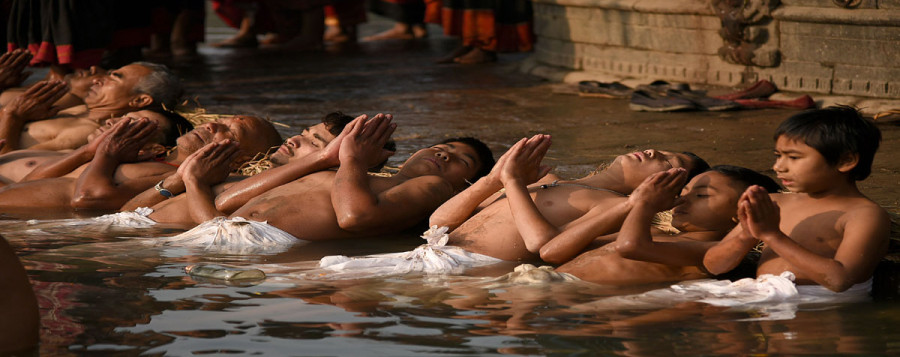 Madhav Narayan festival begins (in photos)