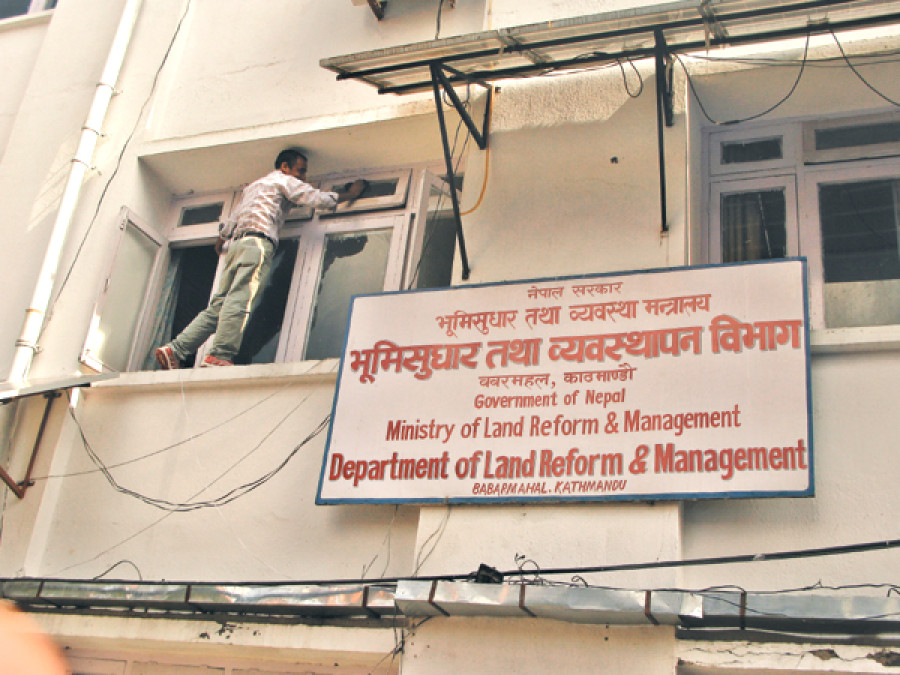 Plan to take LROs online in jeopardy