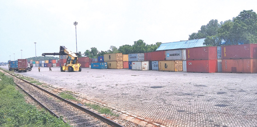 Agents refuse to release cargo until dues paid