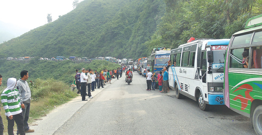 Jam at Naubise road leads to death of bus crash victim