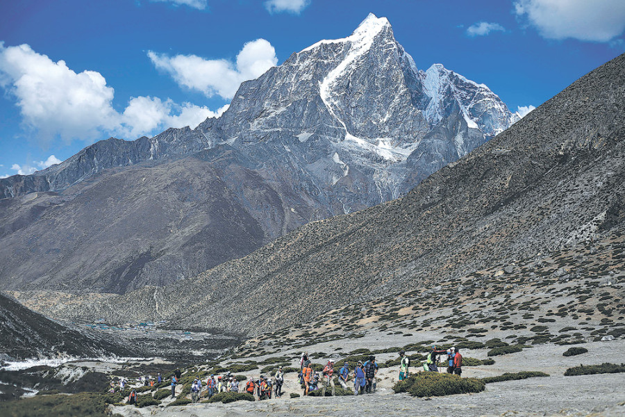 Govt mulls setting up free wifi zones at Everest, Annapurna regions