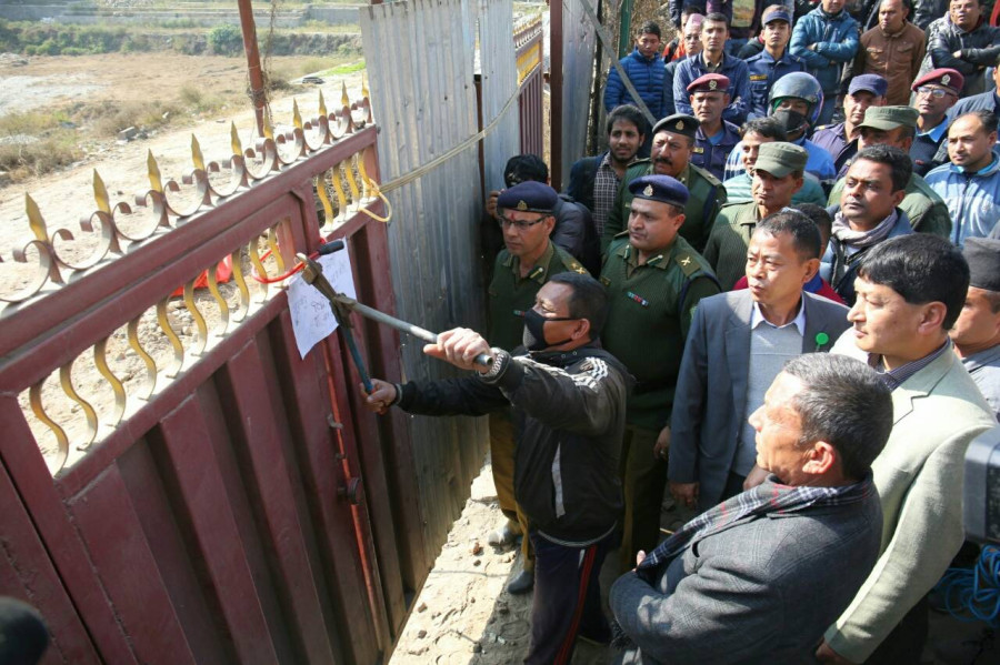 Rani Pokhari Reconstruction Row: Mayor Shakya removes padlock