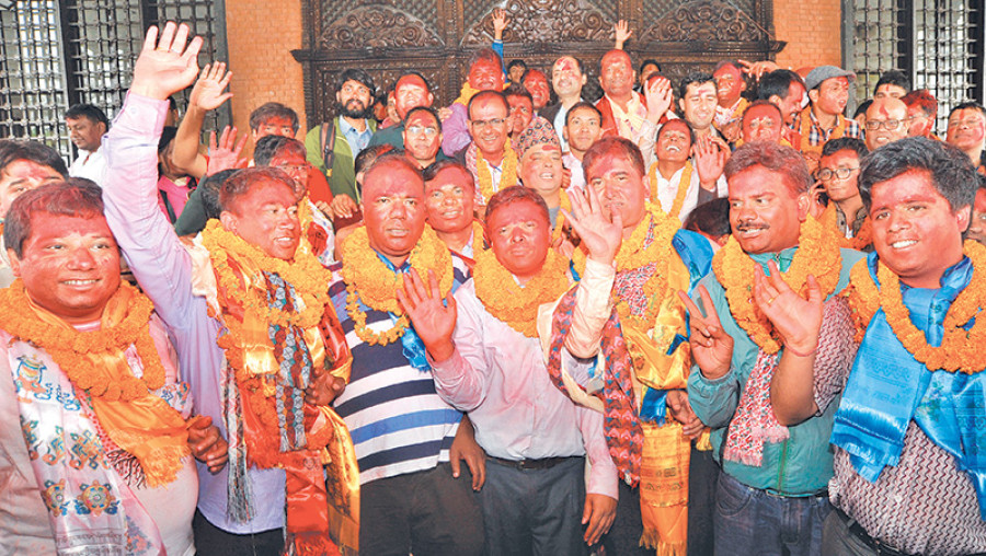 Acharya panel dominates FNJ board