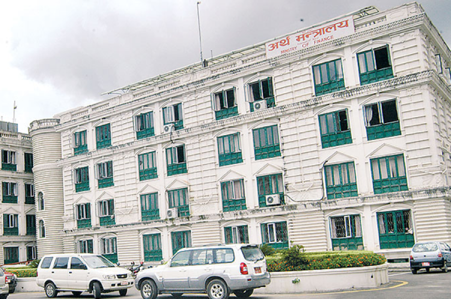 FinMin seeks fund transfer of Rs 100b ahead of elections