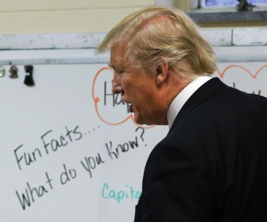 Trump claims Obama wiretapped him during campaign; Obama refutes it