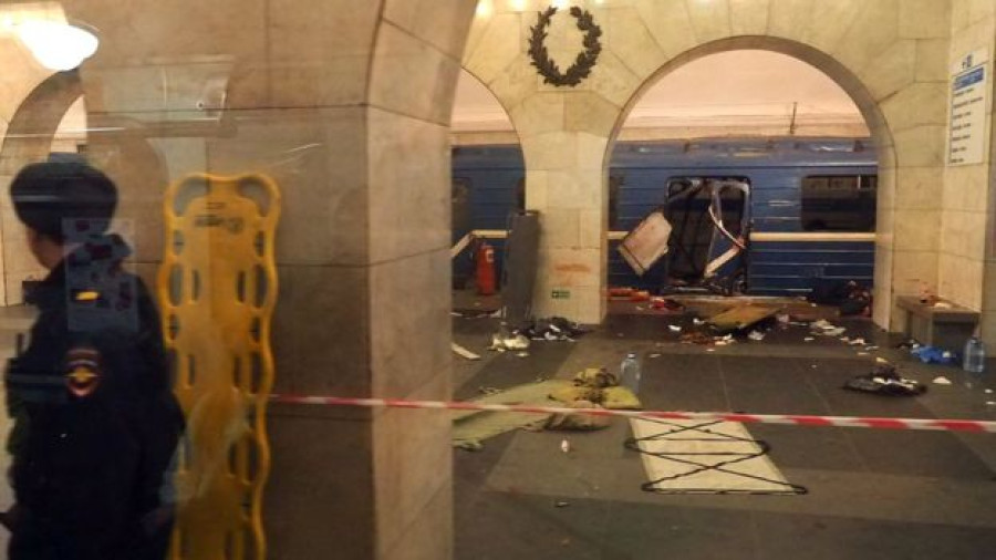 St Petersburg metro explosion suspect 'from Central Asia'