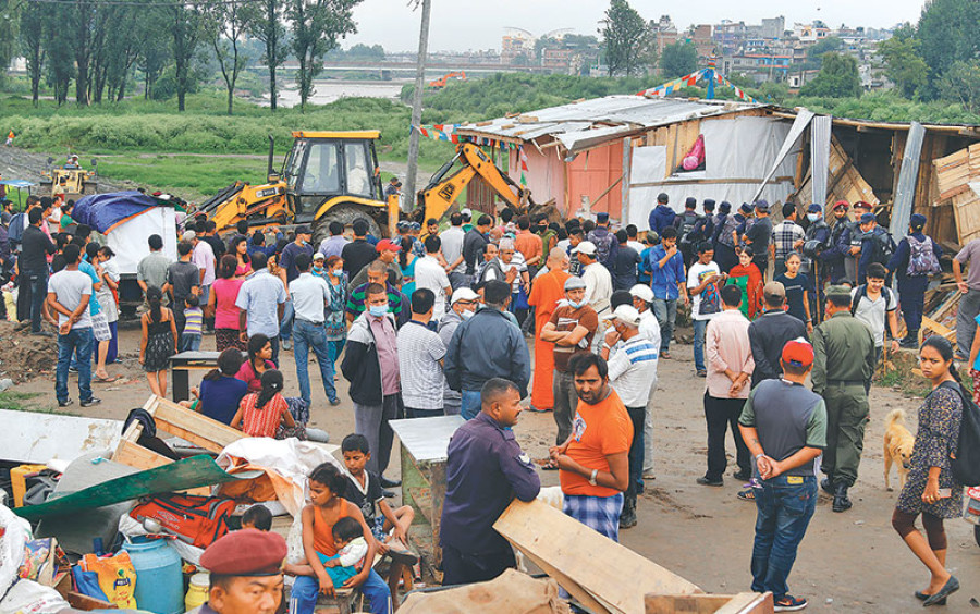 Squatter settlement demolished