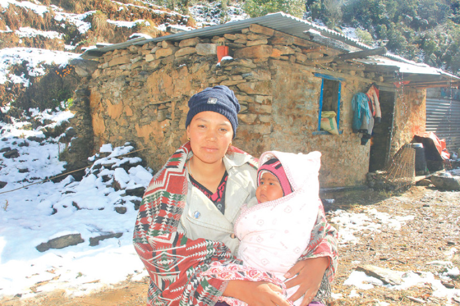 Quake-hit battle second winter in temporary huts