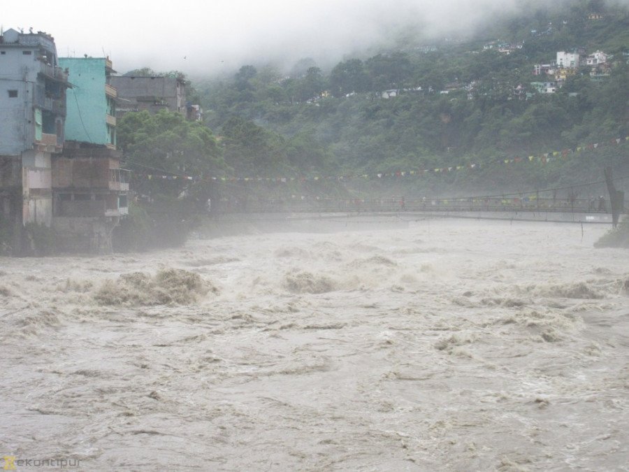 Mahakali River washes away embankment in Darchula