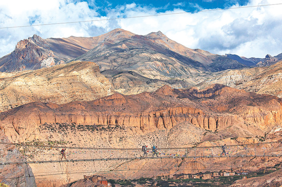Annapurna trek draws tourists in droves