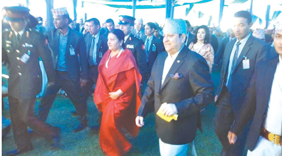 Prez attends luncheon hosted by former king