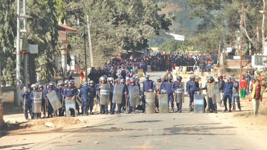 Over dozen injured in protest against LLRC report