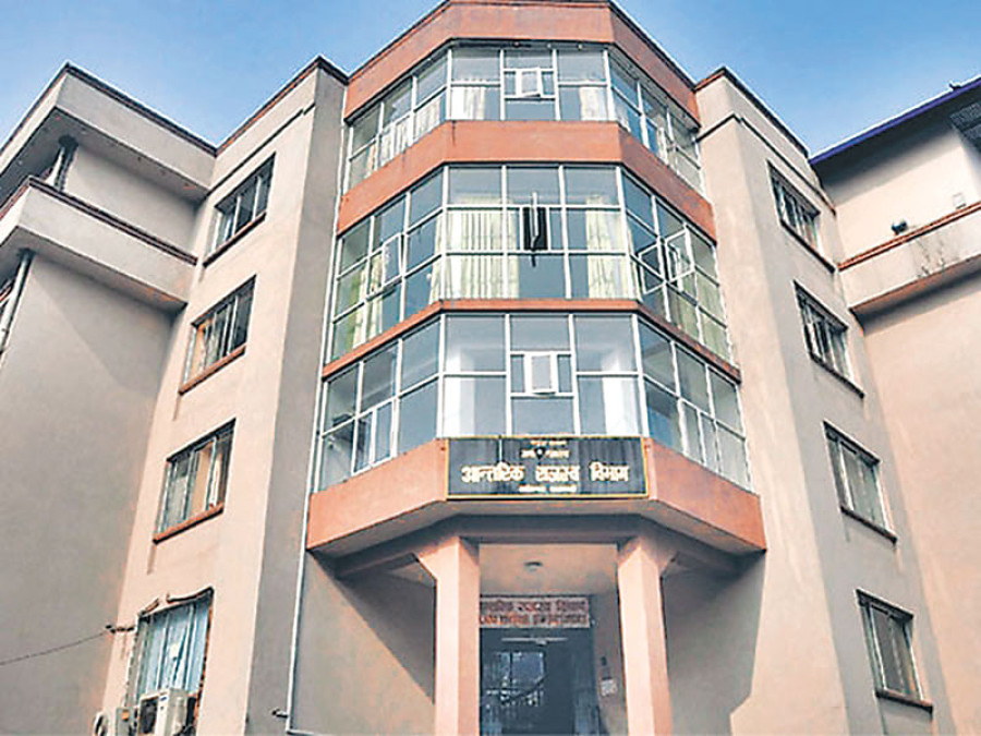 Inland Revenue ups monitoring, 615 stores booked