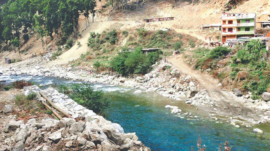 8 years on, road construction still incomplete