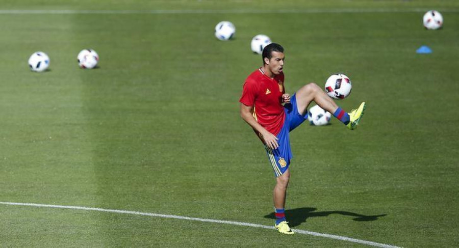 Pedro returns to Spain squad for games against Israel and France
