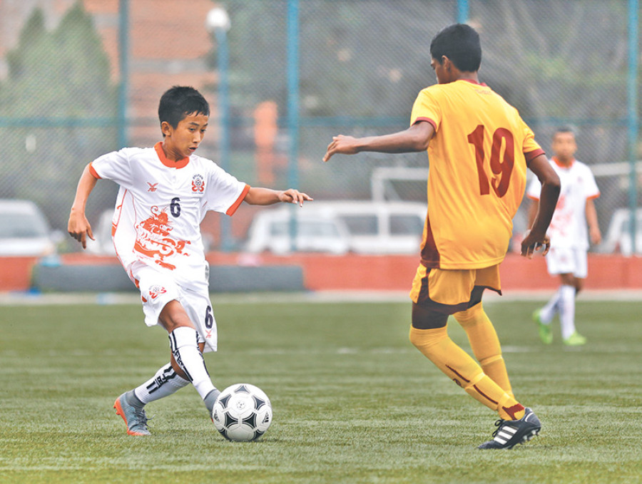 Bhutan stroll into semis