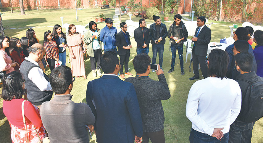 Actors return from 20-day acting course in India