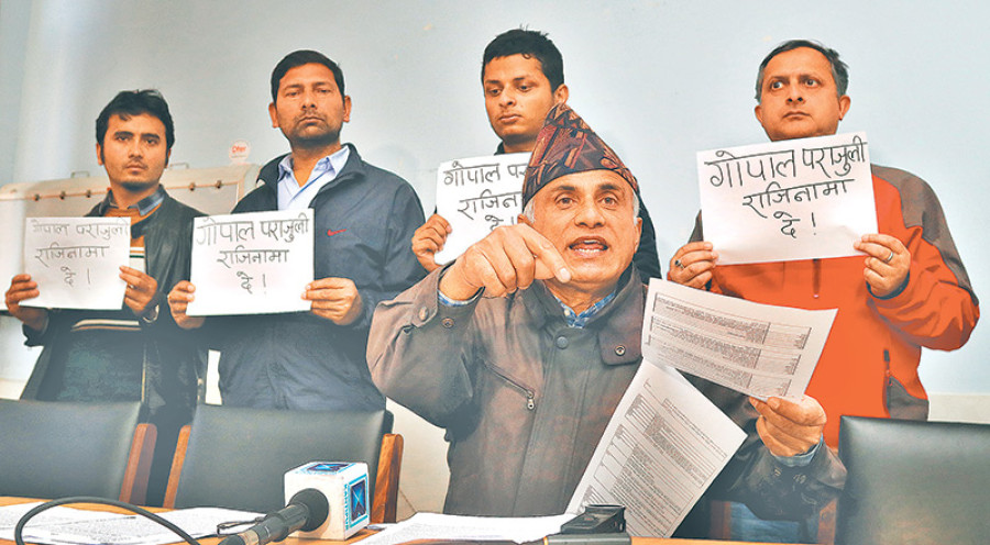 Dr KC announces hunger strike against chief justice