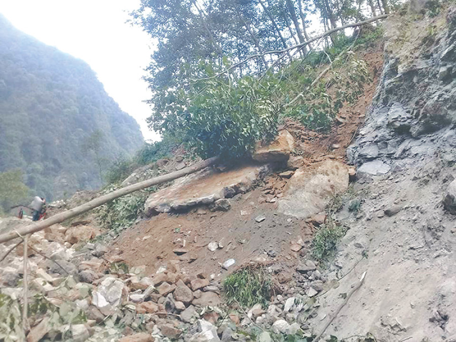 Landslides obstruct Kodari Highway