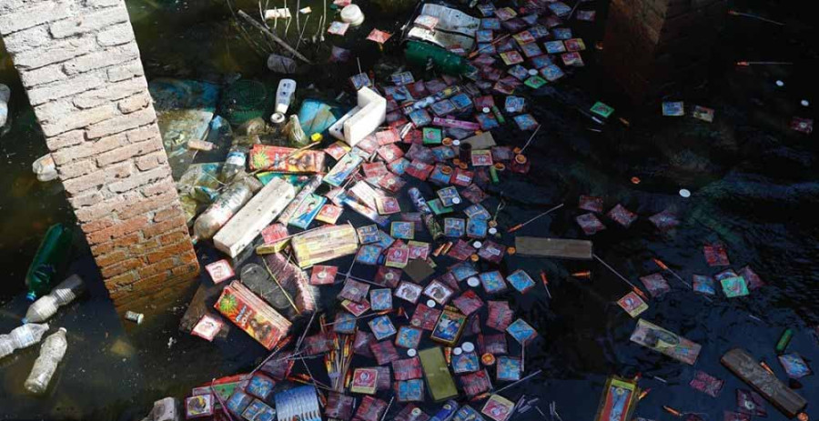Police destroy firecrackers worth Rs 1million (In photos)