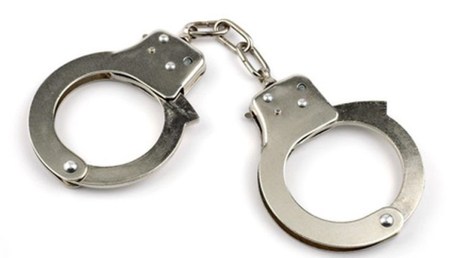 Land revenue officials caught red-handed with bribe