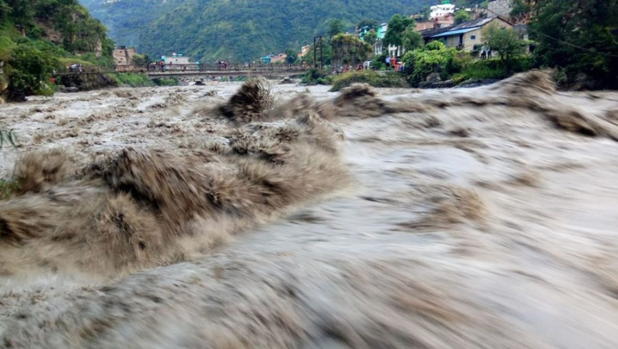 Settlements along Kaligandaki river at risk of flooding