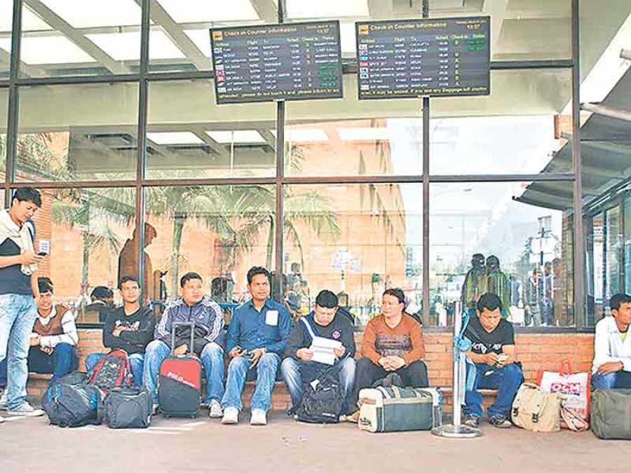 ‘Govt cannot stop issuing licences to new companies’