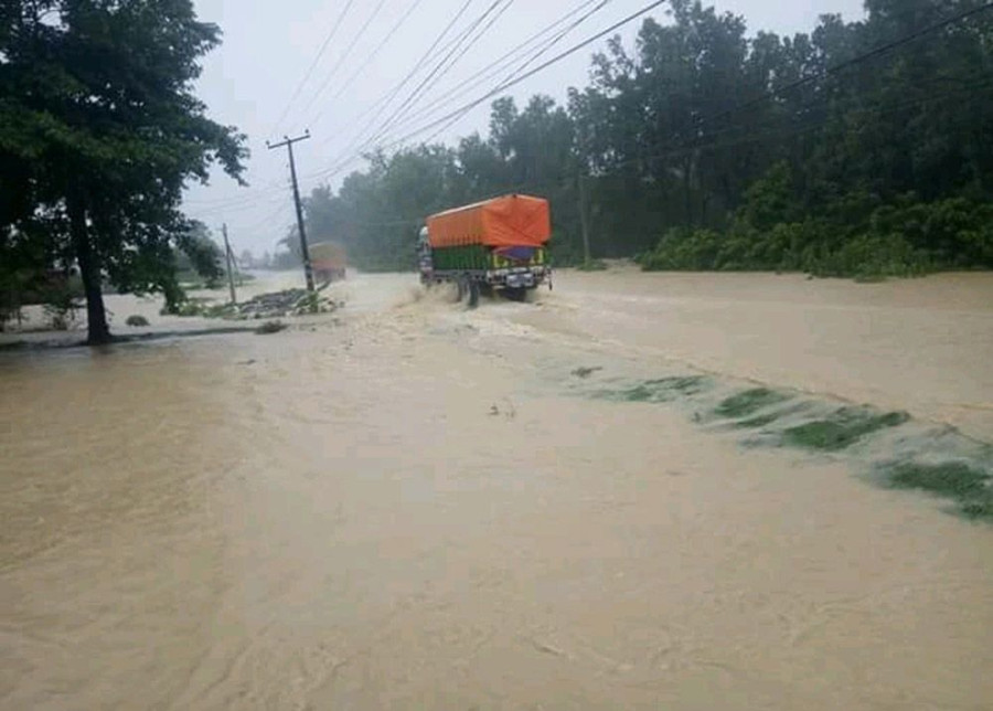 Heavy downpour inundates Nawalparasi settlements
