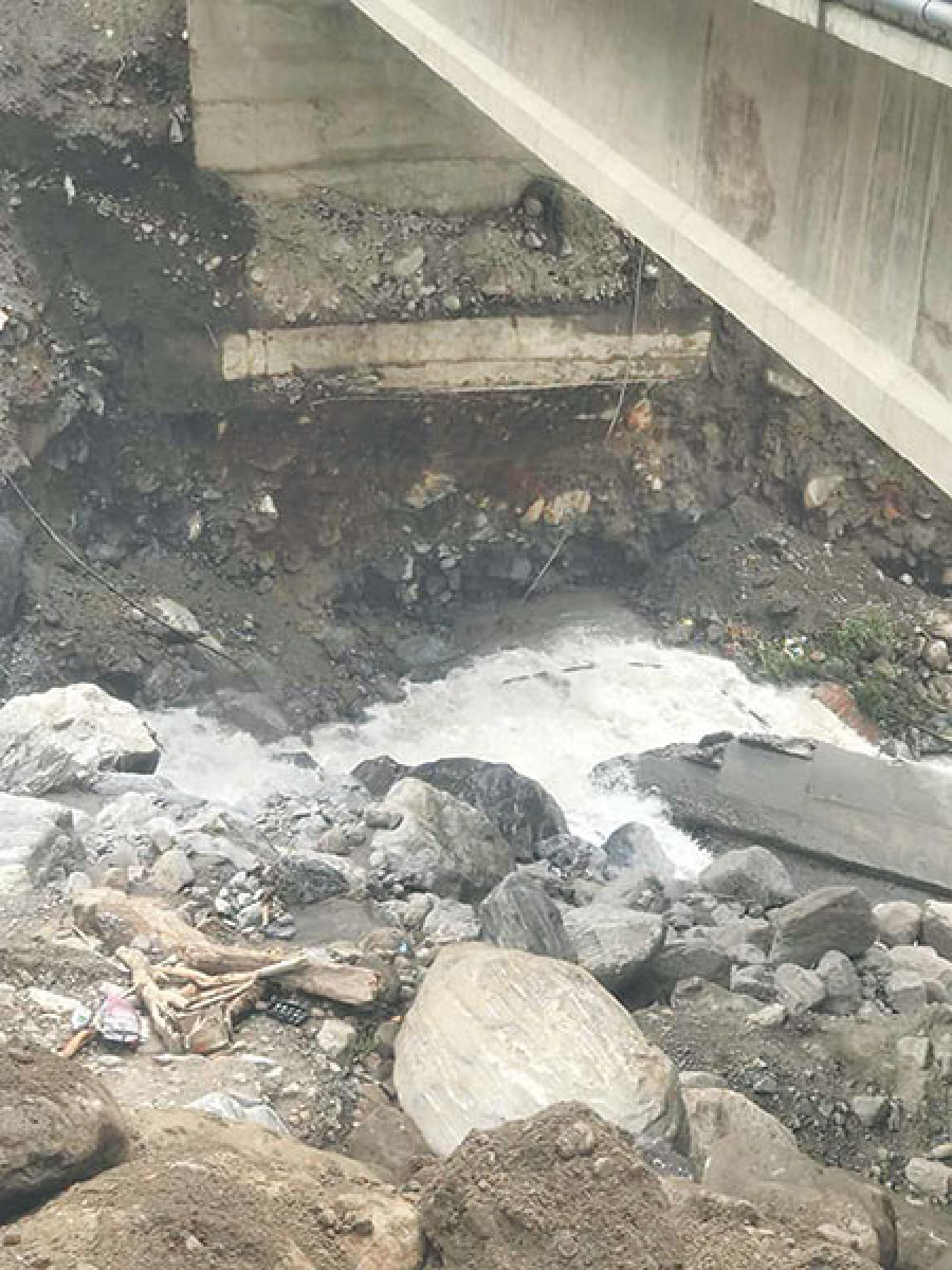 Damage to bridge halts traffic on Rasuwagadhi, Syaphrubesi road