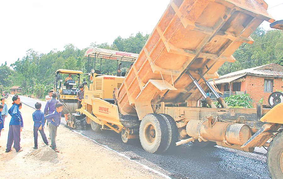 Govt prepares to fire two contractors of Kanti Highway