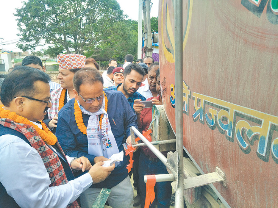 Anti-theft locks fail to stop fuel theft