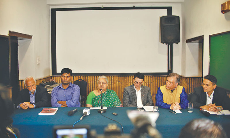 Protest ban ‘unconstitutional’