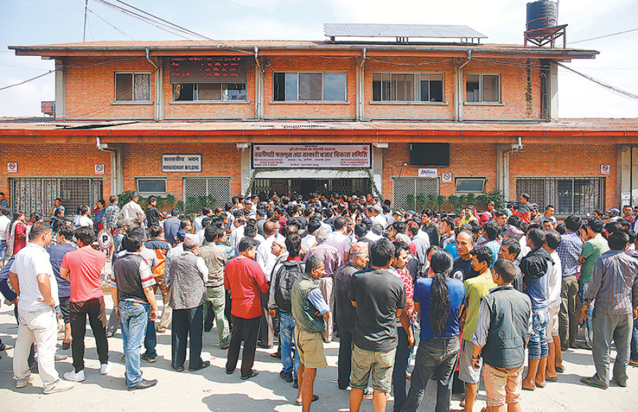 Angry vegetable traders manhandle inspection team