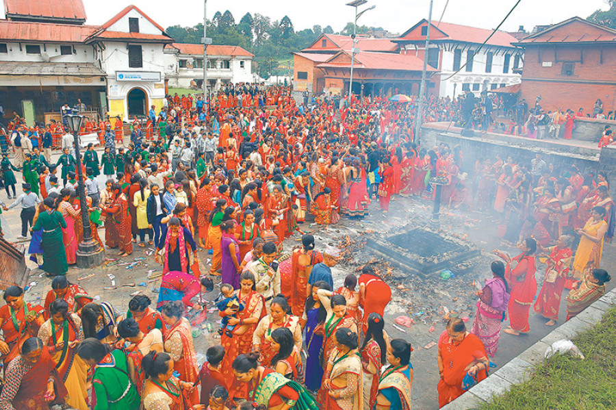 Around 70,000 devotees visit Pashupati on Teej