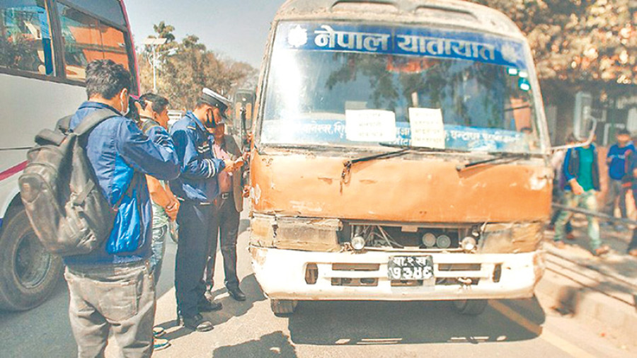 Government may revoke ban on old vehicles