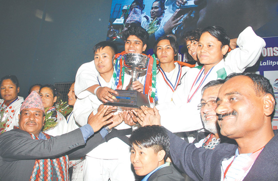 India clean sweep team event titles