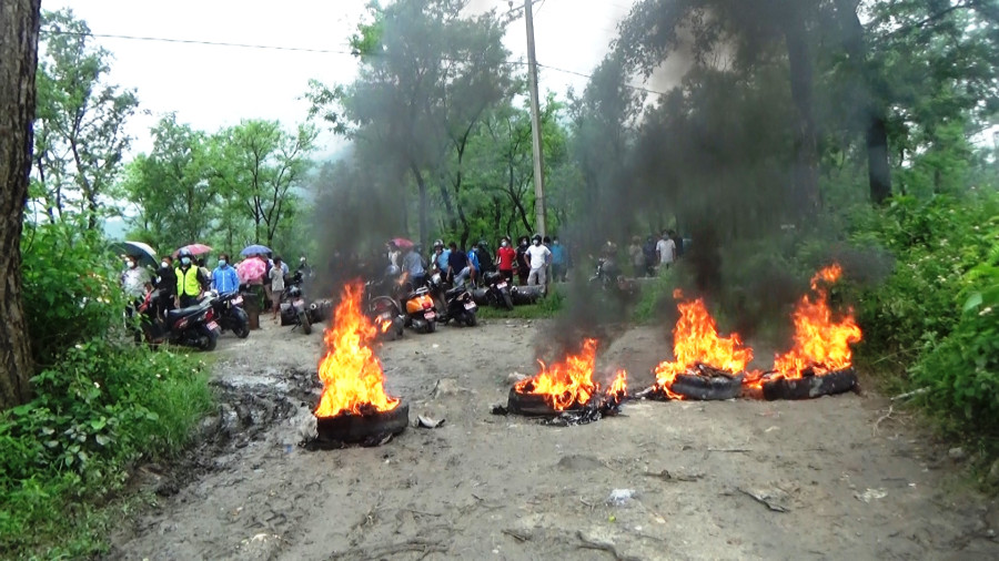 Pokhara locals attack police post over decision to bury Covid-19 patient in their ward