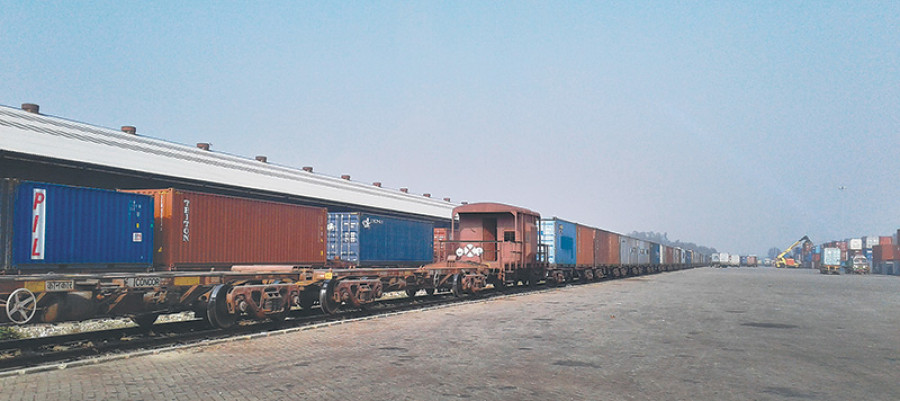 Protesting customs agents in Kolkata port halt Nepal-bound cargo