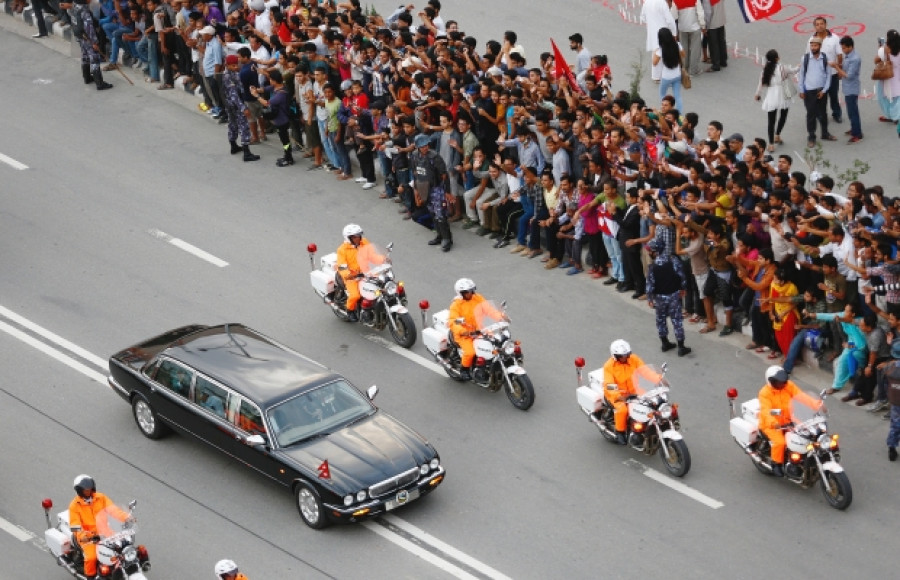 In Nepal, a video of frustrated citizens defying roadblock for president sparks discourse over VIP convoys