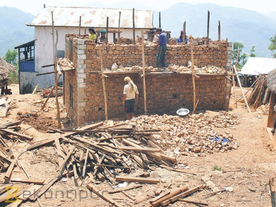 Post-quake recovery works hit as 4,000 workers resign en masse