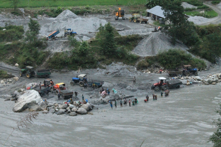 Illegal extraction of sand goes unchecked in Kali Gandaki River