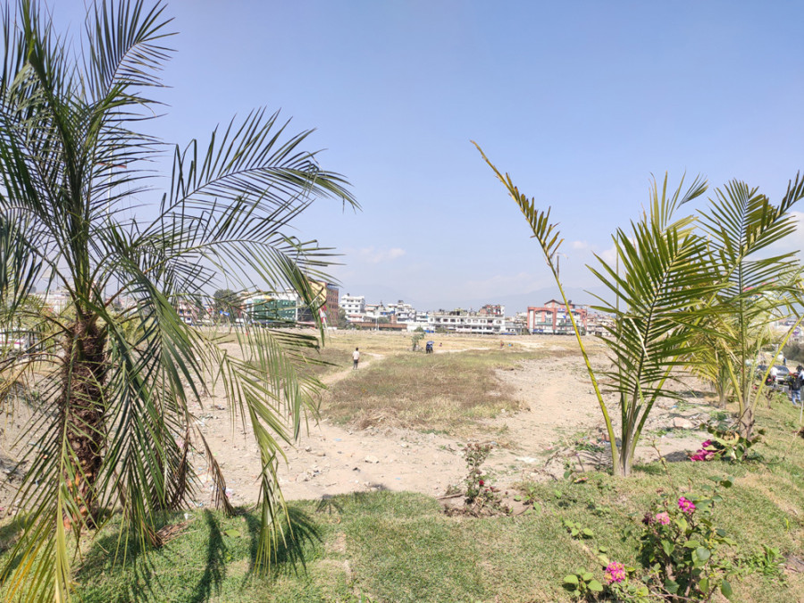 Tinkune ‘park’ becomes a new haven for drug users, prostitution and hooligans