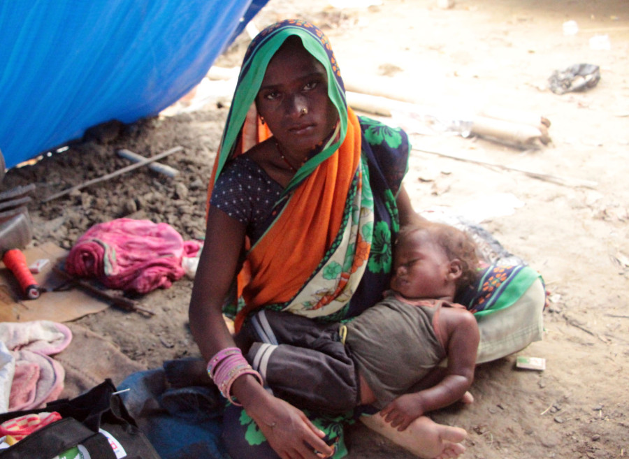 Over 200 flood-displaced families under flimsy huts in biting cold in Inarwa