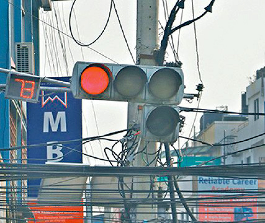 Government to restore traffic lights in five places of Valley by next week